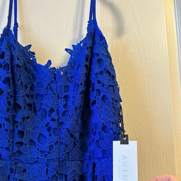 Astr | Dresses | Astr The Label A Line Lace Midi Dress | Poshmark